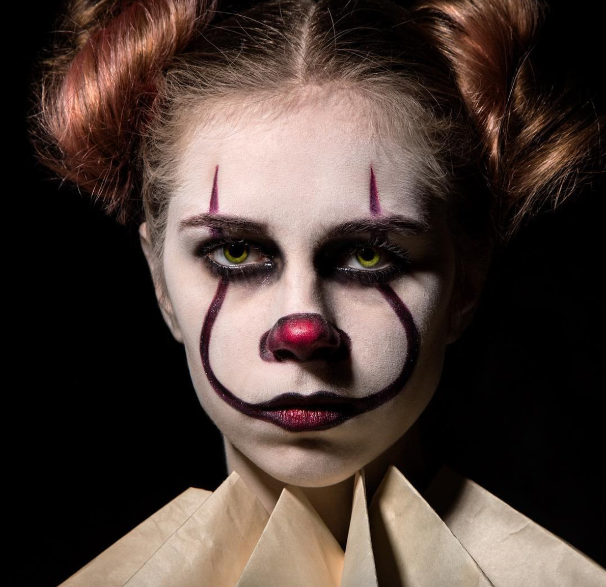 1 Pennywise The Clown Halloween Make Up Idea